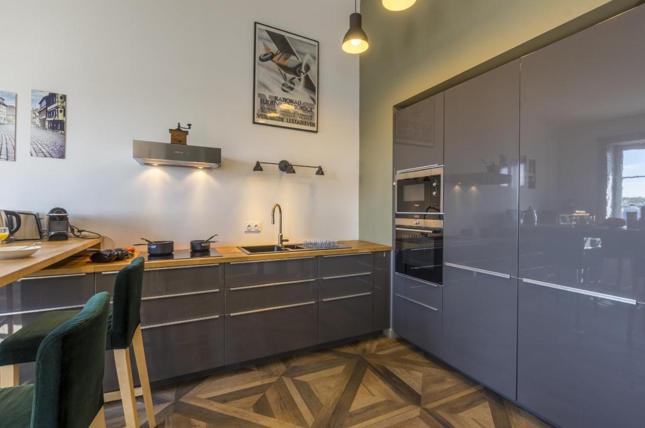 Le Petit - Premiere Conciergerie Apartment